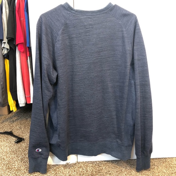 Champion Sweatshirt Size Large - Picture 3 of 3